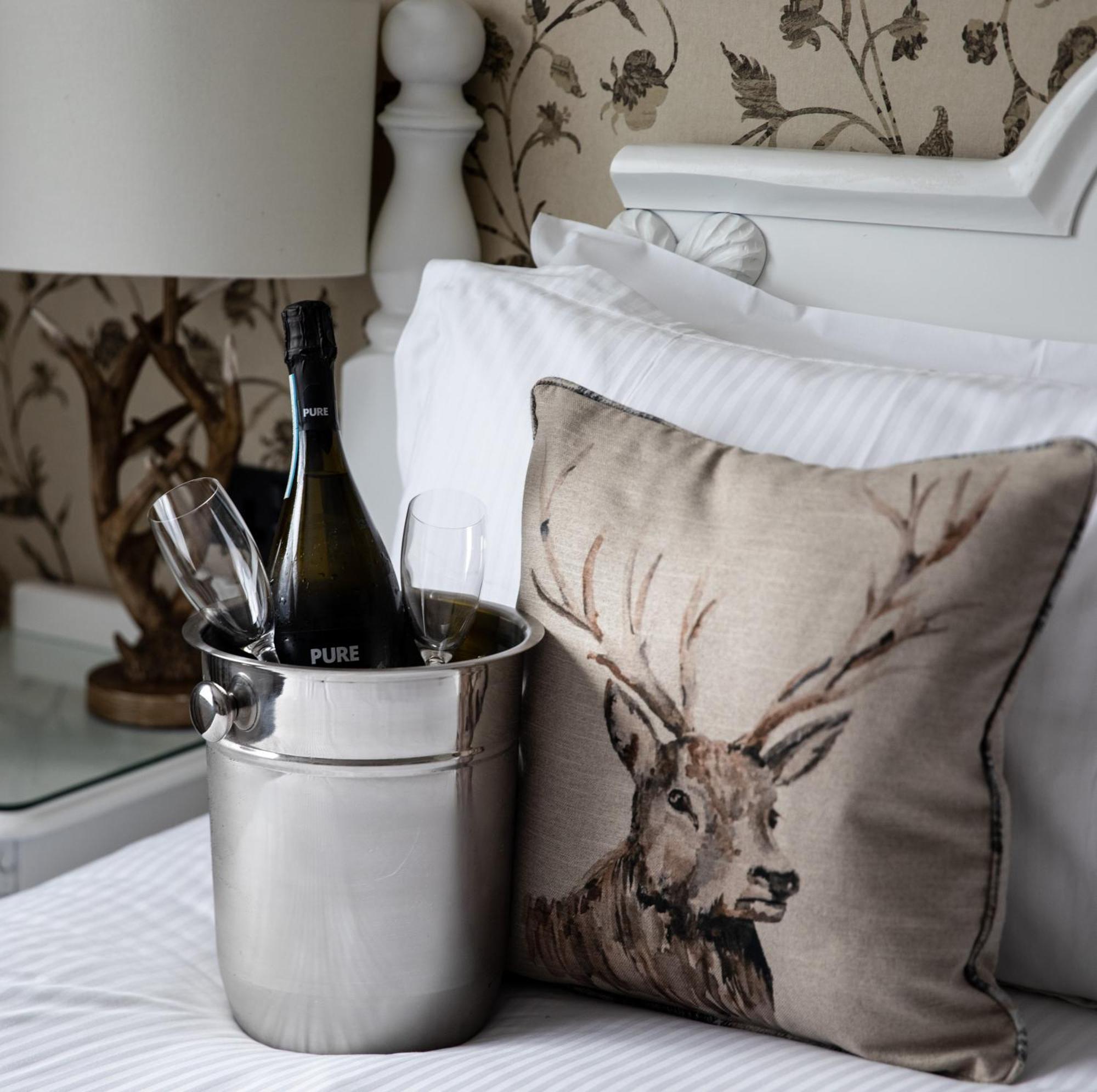 Hotel Wild Boar Estate à Bowness-on-Windermere Extérieur photo