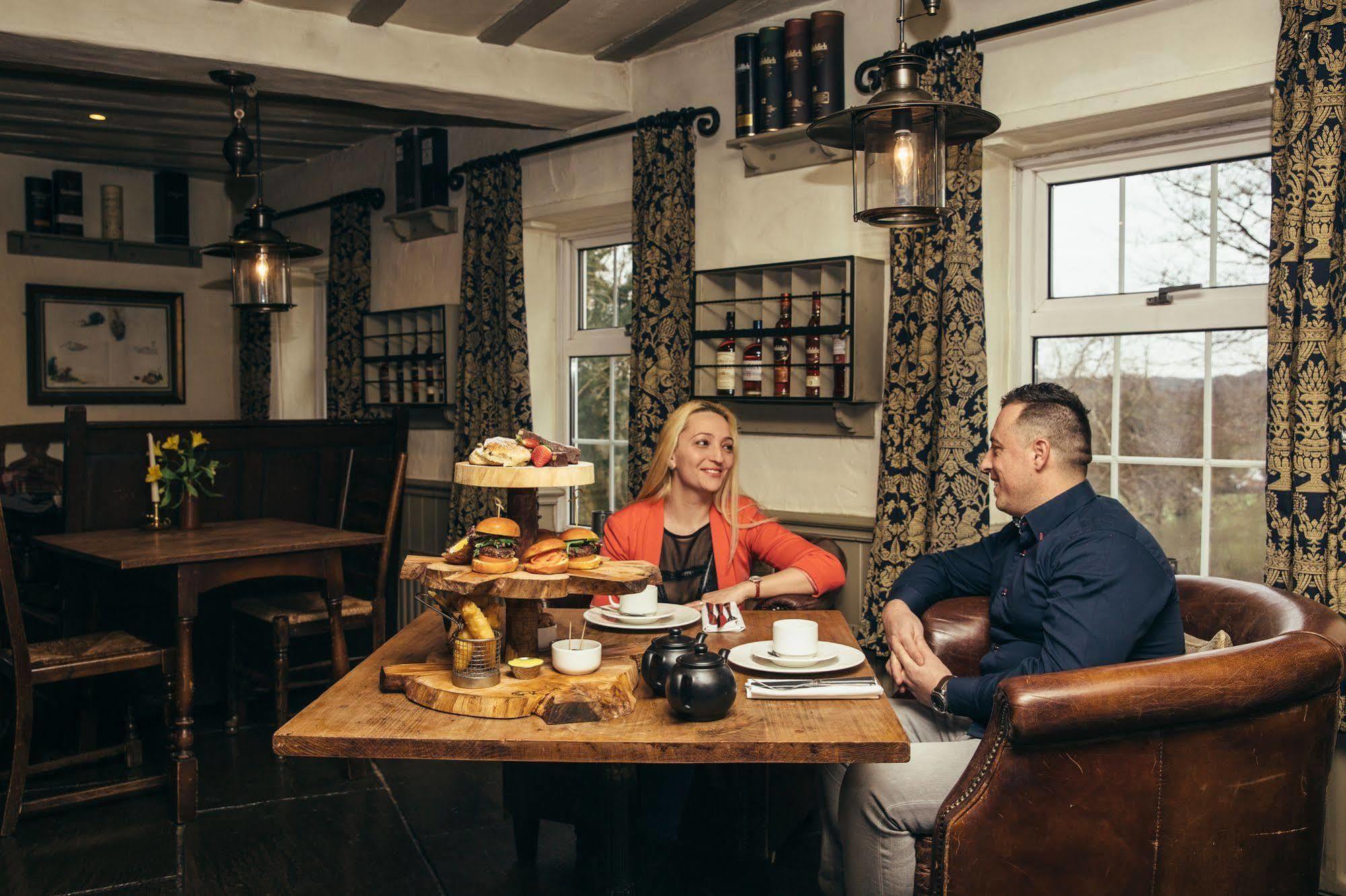 Hotel Wild Boar Estate à Bowness-on-Windermere Extérieur photo